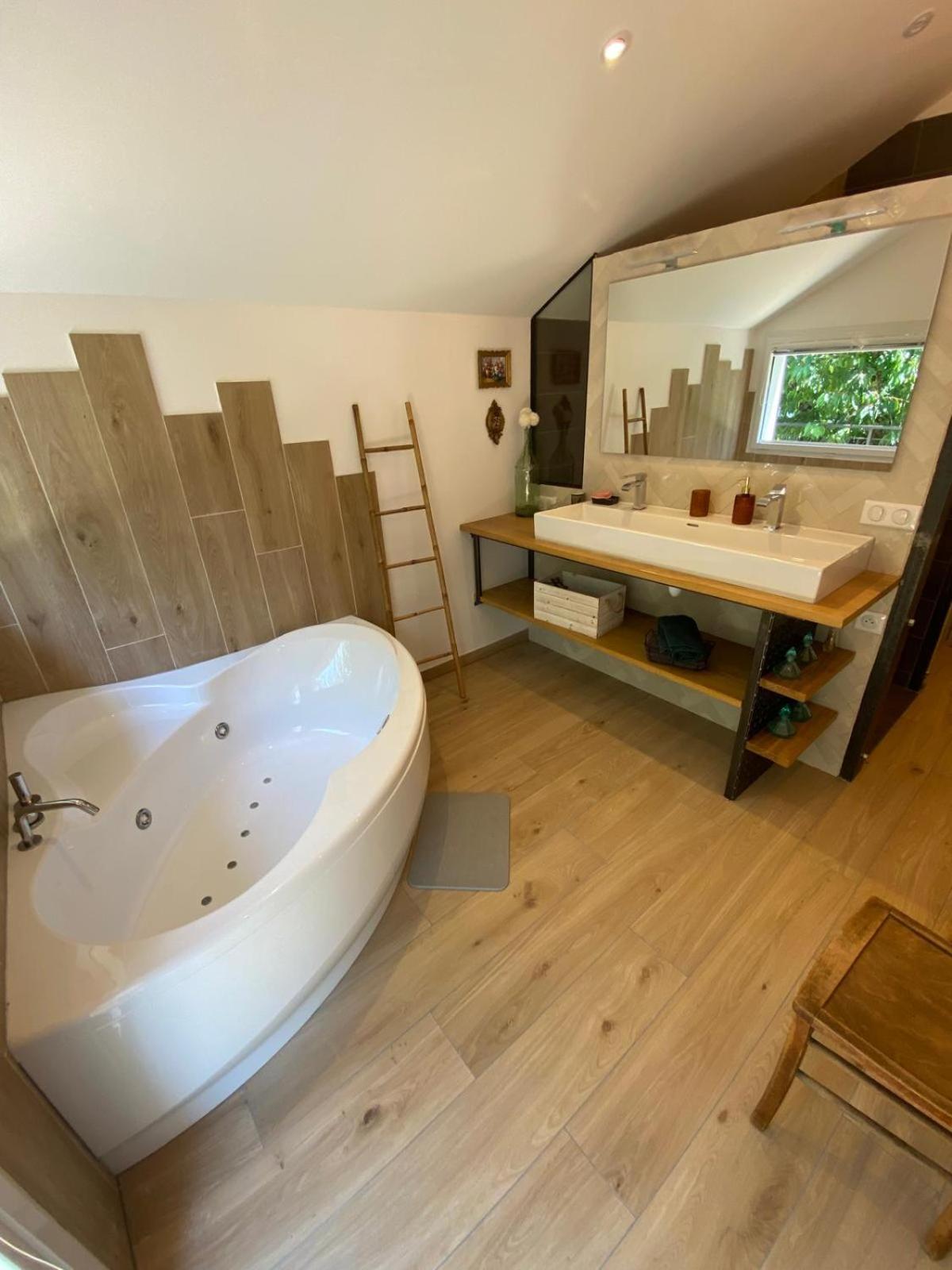 Gite Le Recoules Villa เอสปาลิยง ภายนอก รูปภาพ